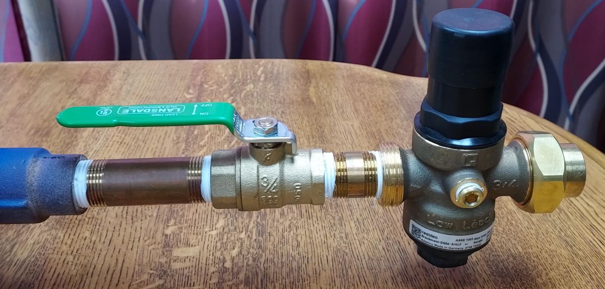 Meter with Cutoff & Pressure Reducer